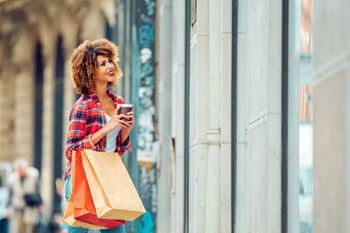 Near Upscale Shopping, Dining, Galleries & Restaurants